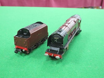 Lot 637 - Hornby Dublo 'OO' Gauge/4mm Unboxed Three Rail...