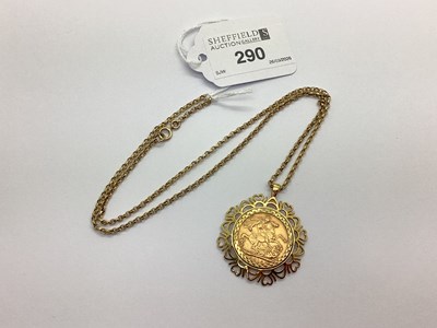 Lot 290 - A George V Sovereign, loose(?) set within 9ct...