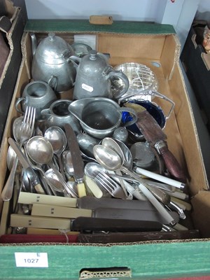 Lot 1027 - Metalware, including vintage pewter tea...
