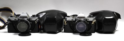 Lot 810 - Olympus OM10 35mm SLR Film Camera with...