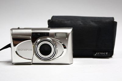 Lot 895 - Olympus Mju-V 35mm Compact Film Camera, silver...