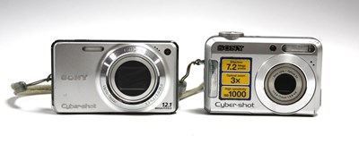 Lot 761 - Sony Cyber-Shot Digital Compact Cameras...