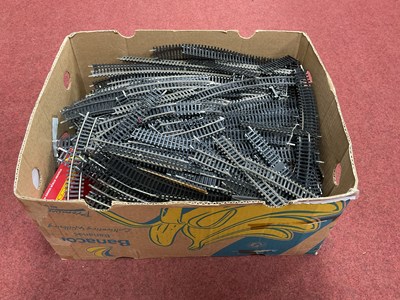 Lot 388 - A Good Quantity of 'OO' Gauge/4mm Sectional...