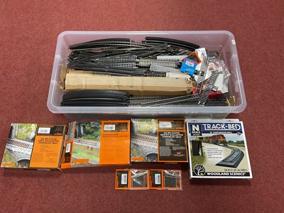 Lot 390 - A good Quantity of 'OO' Gauge/4mm Sectional...