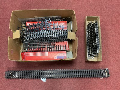 Lot 422 - 'O' Gauge/7mm Sectional Track, to include...