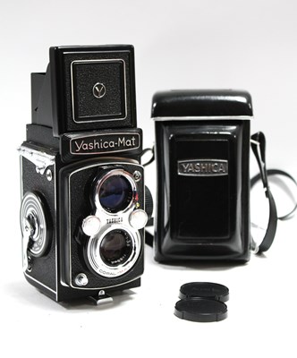 Lot 910 - Yashica-Mat Copal-MXV TLR Camera, black, with...