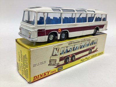 Lot 883 - Dinky Toys No. 952 Vega Major Luxury Coach....