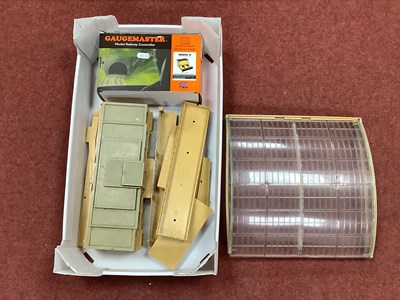 Lot 450 - A Gaugemaster Model D Controller (spares or...