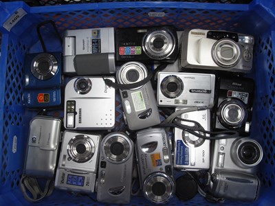 Lot 1405 - Digital Compact Cameras Various Makers, to...