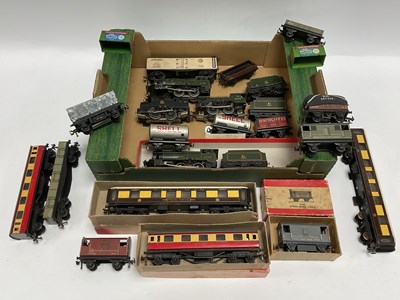 Lot 485 - Four Trix Twin 00 gauge locomotives: two "Hunt"...