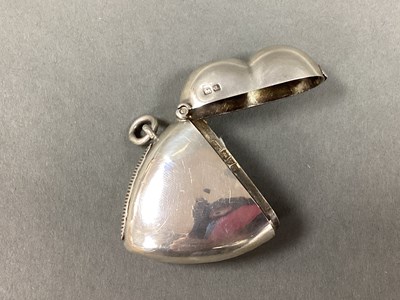 Lot 63 - A Chester Hallmarked Silver Heart Shape Vesta...