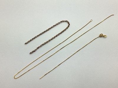 Lot 130 - A fine flat link chain, stamped "375" (broken),...