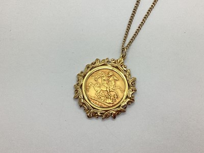 Lot 126 - 1893 Victoria Sovereign (M), loose set within...