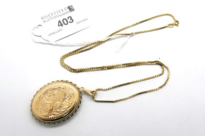 Lot 403 - A Decorative 9ct Gold Oval Locket Pendant,...
