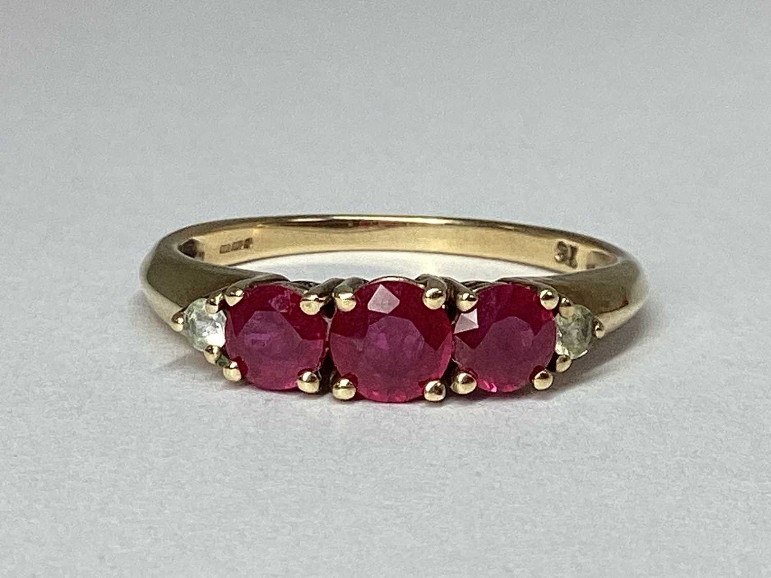 Lot 81 - A Modern Stone Set Dress Ring, claw set...