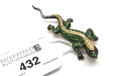 Lot 432 - A Novelty 18ct Gold Multi Set Salamander...