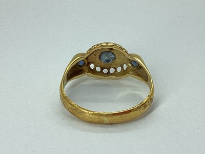 Lot 80 - A Decorative Antique Cluster Ring, the oval...