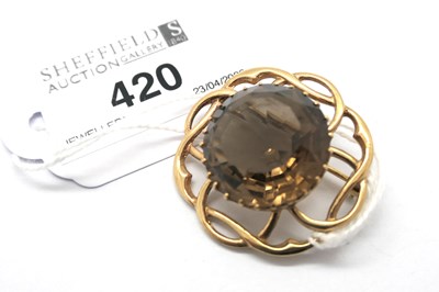 Lot 420 - A 9ct Gold Single Stone Brooch, circular claw...
