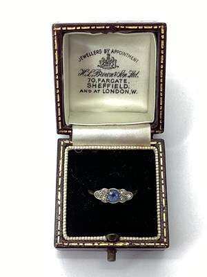 Lot 99 - A Dainty Claw Set Cluster Ring, the round...