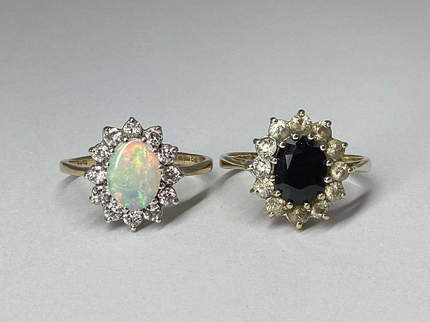 Lot 85 - Two 9ct Gold Flowerhead Style Cluster Rings,...