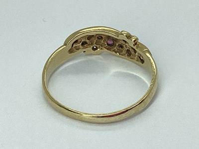 Lot 91 - An Antique 9ct Gold Five Stone Ring, of...