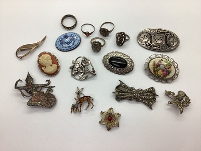 Lot 167 - A Collection of Vintage and Later Jewellery,...