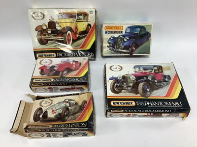 Lot 612 - Five Matchbox 1:32 scale plastic model car...