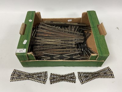 Lot 471 - Approximately sixty 00 gauge points by Peco,...