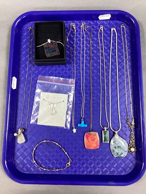 Lot 188 - A Collection of Polished Hardstone and Other...