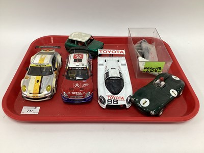 Lot 717 - Five 1:24 scale slot cars to include Jaguar...