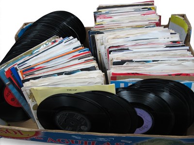 Lot 689 - Mixed lot of approximately 300 7” Singles,...