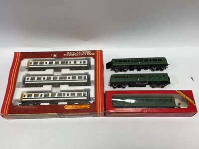 Lot 507 - A Hornby 'OO' Gauge/4mm Ref No R698 Three Car...