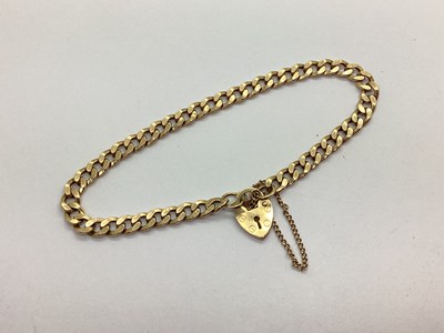 Lot 117 - A 9ct Gold Flat Curb Link Chain, to heart...