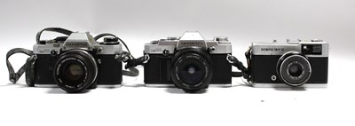 Lot 813 - Olympus OM10 35mm SLR Film Camera with...