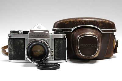 Lot 854 - Asahi Pentax SV 35mm SLR Film Camera, Silver,...