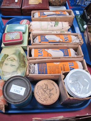 Lot 1362 - Vintage Advertising items including bulbs in...
