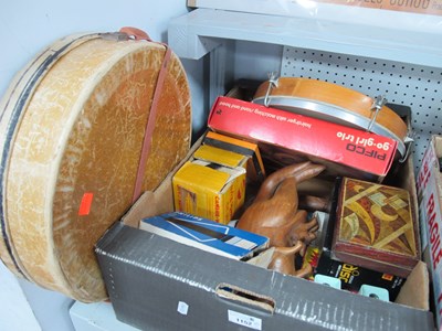 Lot 1152 - Miscellaneous Collectables, including - a mid...