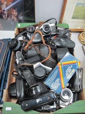 Lot 1005 - Vintage 35mm Film Cameras to include Chinon CX,...