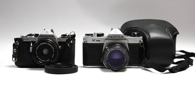 Lot 862 - Asahi Pentax K1000 35mm SLR Film Camera with...