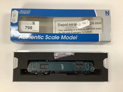 Lot 798 - A boxed Dapol N gauge Class 67 diesel in...