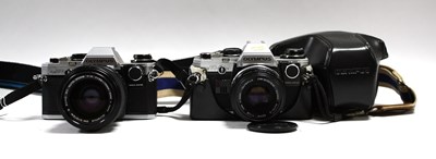Lot 809 - Olympus OM10 35mm SLR Film Camera with...