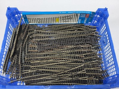 Lot 544 - Approximately fifty-five 00 gauge points by...
