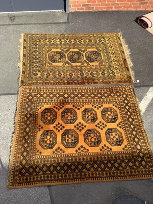 Lot 1609 - Wool Tasseled rug, with three octagonal motifs...