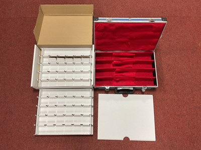 Lot 428 - Two stock boxes, suitable for carrying 00/HO...