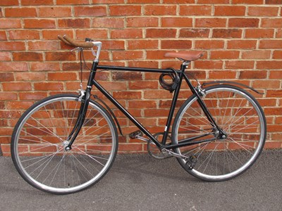 Lot 1462 - Hackney Classic single-speed bike, featuring...