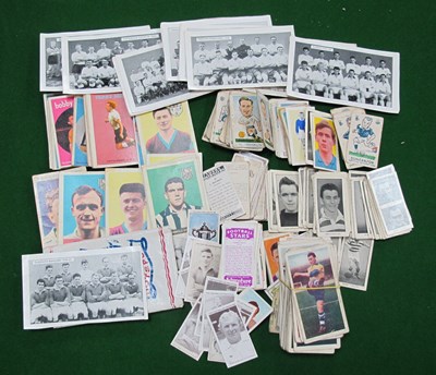 Lot 730 - Football Cards Mainly 1940s & 50s, including...