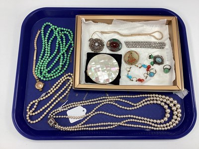Lot 168 - Vintage Costume Jewellery, including long...