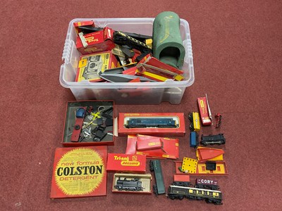 Lot 373 - A quantity of OO model Railway by Triang /...