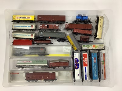 Lot 777 - Approximately twenty-two N gauge European...