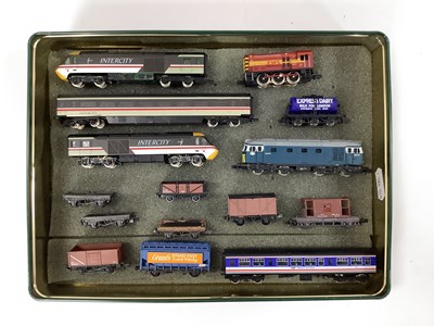 Lot 833 - A collection of unboxed British N gauge,...